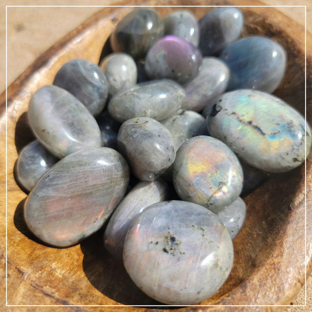 Labradorite Palm Stones (Purple/Yellow Flash)